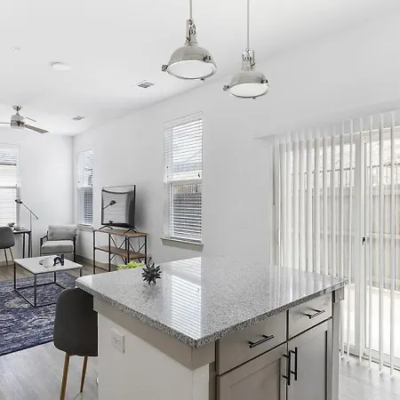 Landing At Skyline Prairie - 3 Bedrooms In Fort Worth